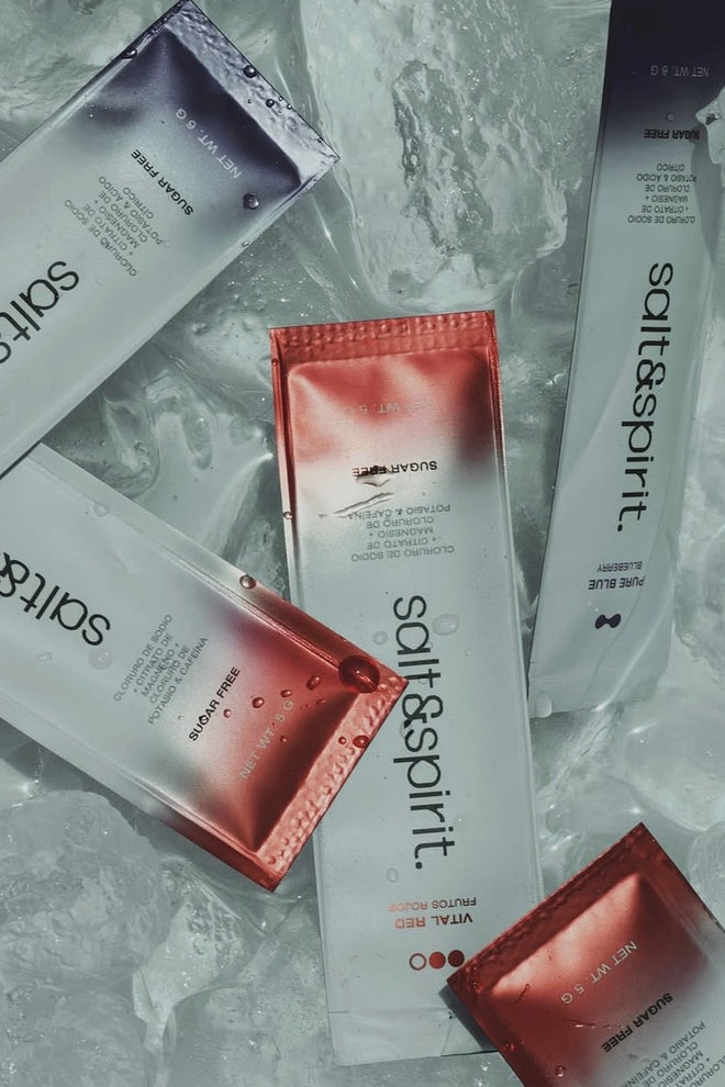 Sobres Vital Red y Pure Blue de salt&spirit. sobre hielo